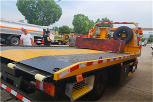 榆林附近拖车电话号码服务